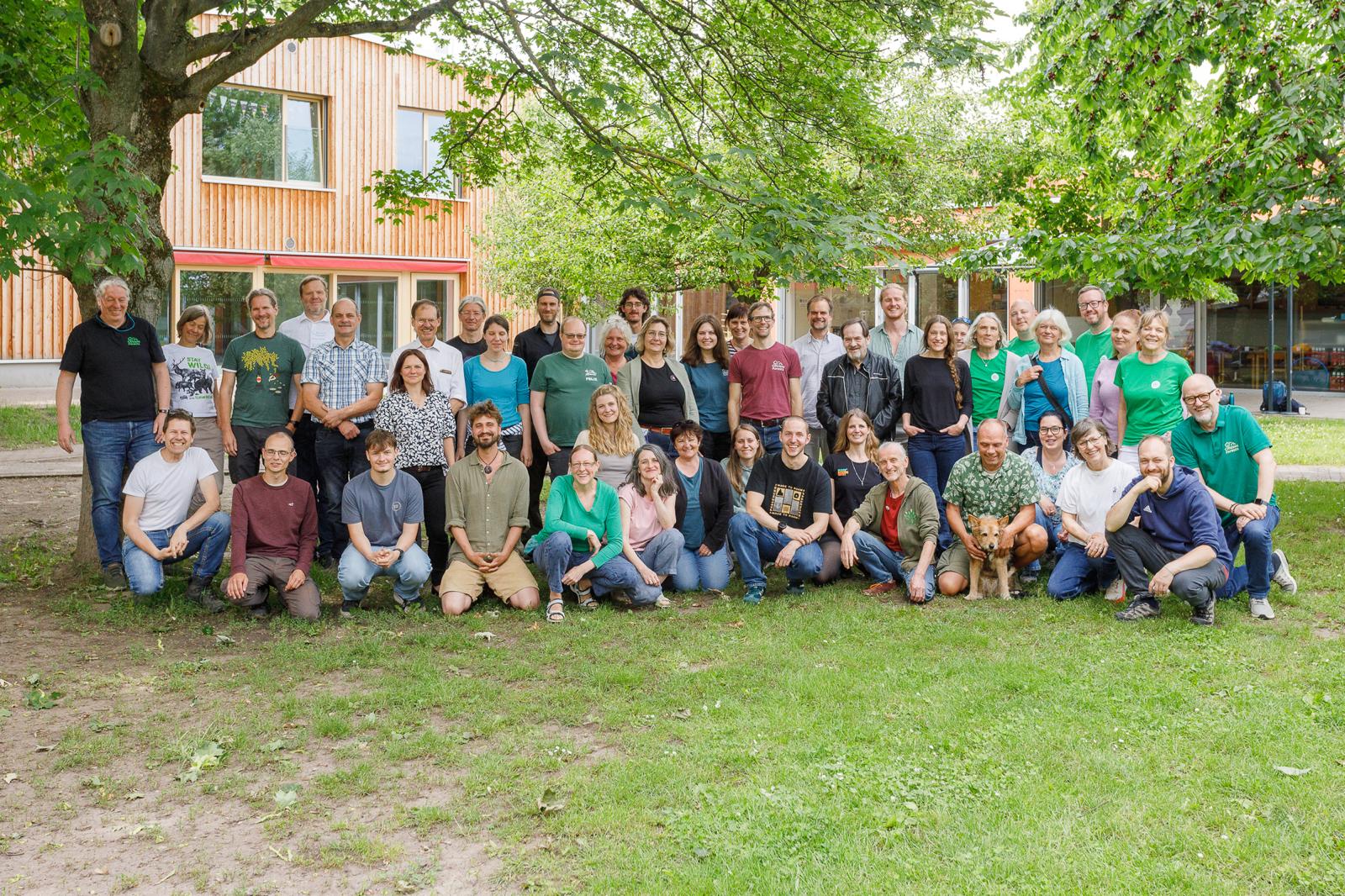 reforest together 55 Menschen im Austausch